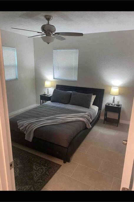 Villa Minutes To Fairgrounds, Hard Rock, & Busch Gardens à Tampa Extérieur photo
