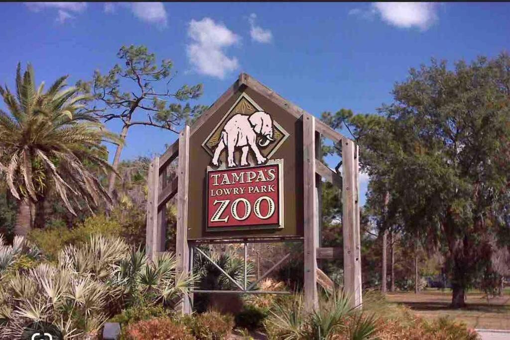 Villa Minutes To Fairgrounds, Hard Rock, & Busch Gardens à Tampa Extérieur photo